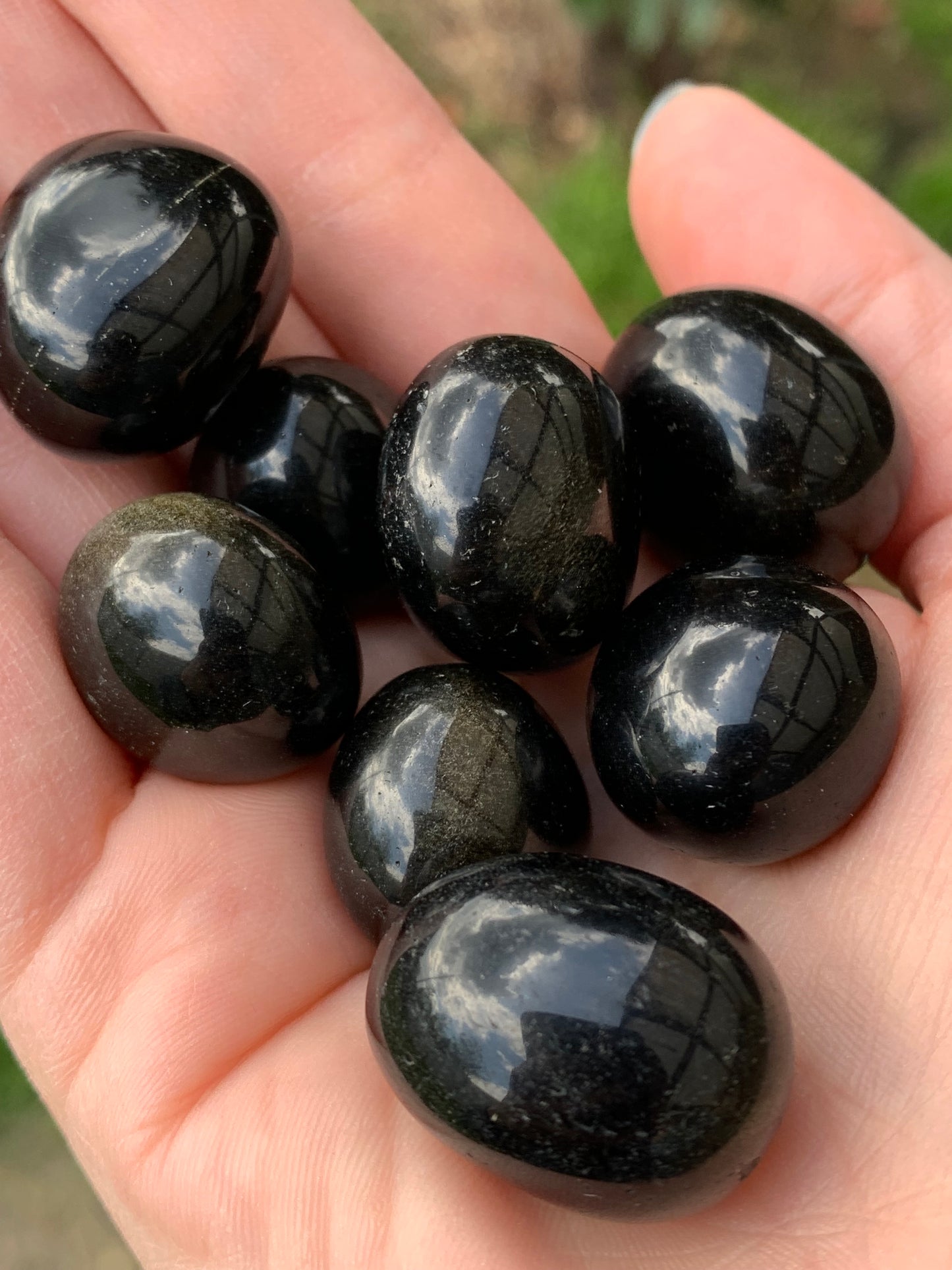 Obsidiana dorada pulida