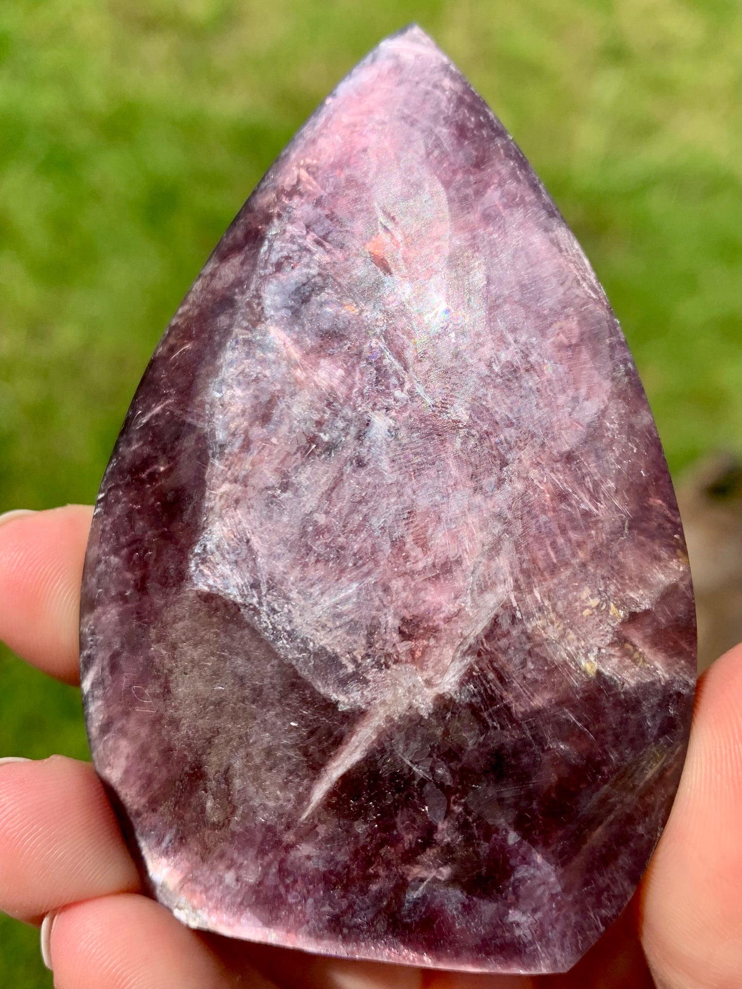 Gema de lepidolita en llamas n.° 1