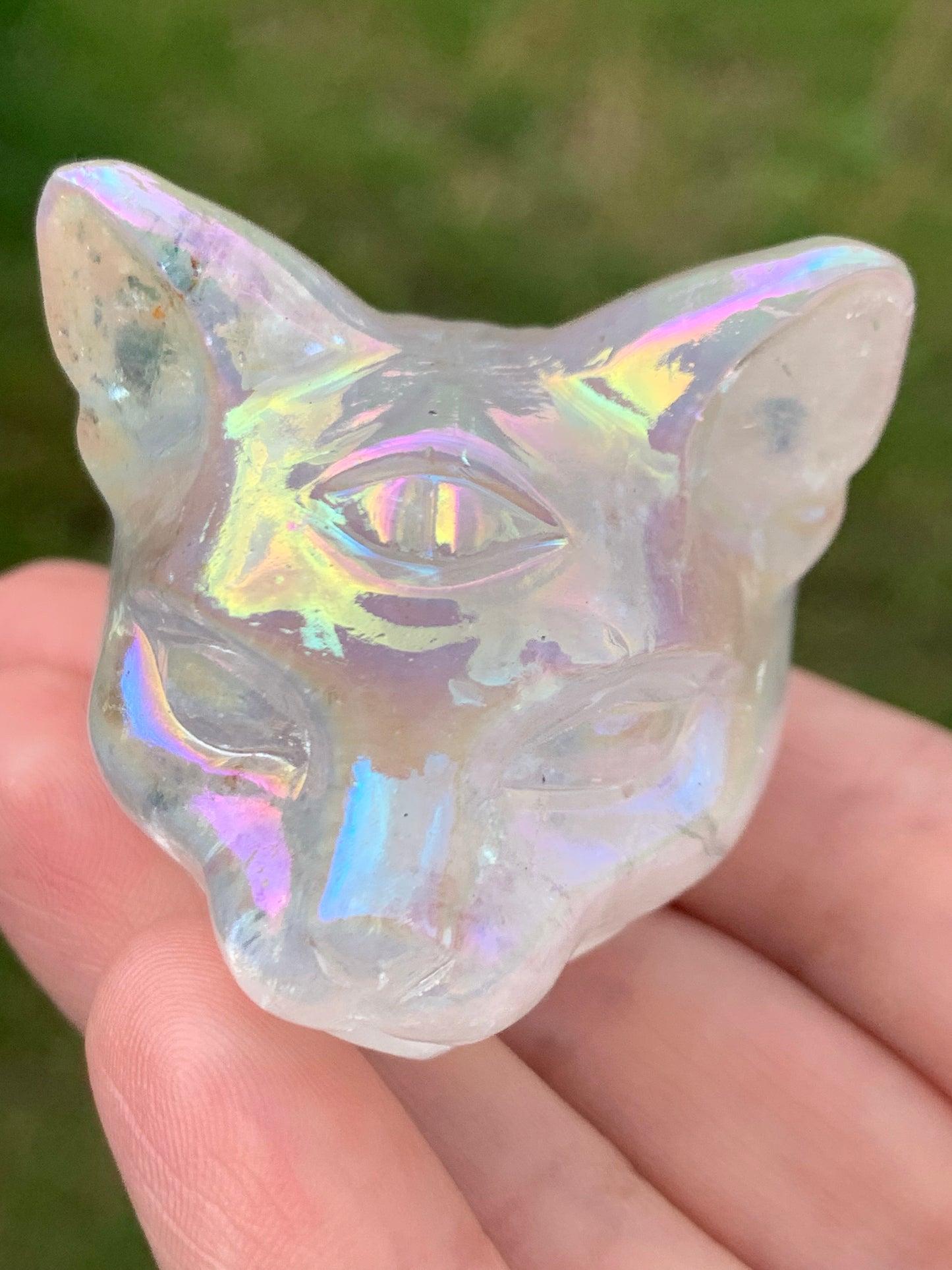 Chat mystique cristal de roche aura