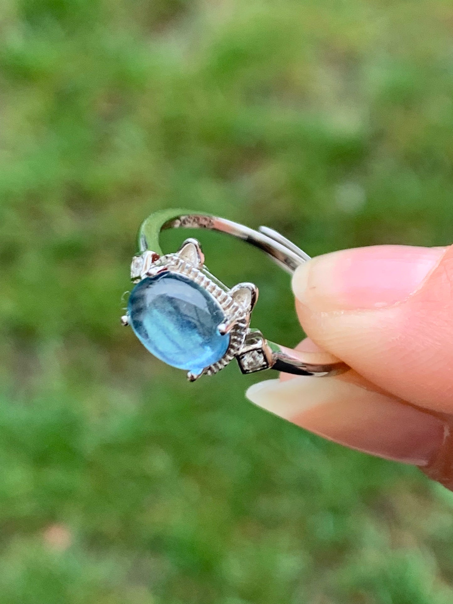 Aquamarine cat ring