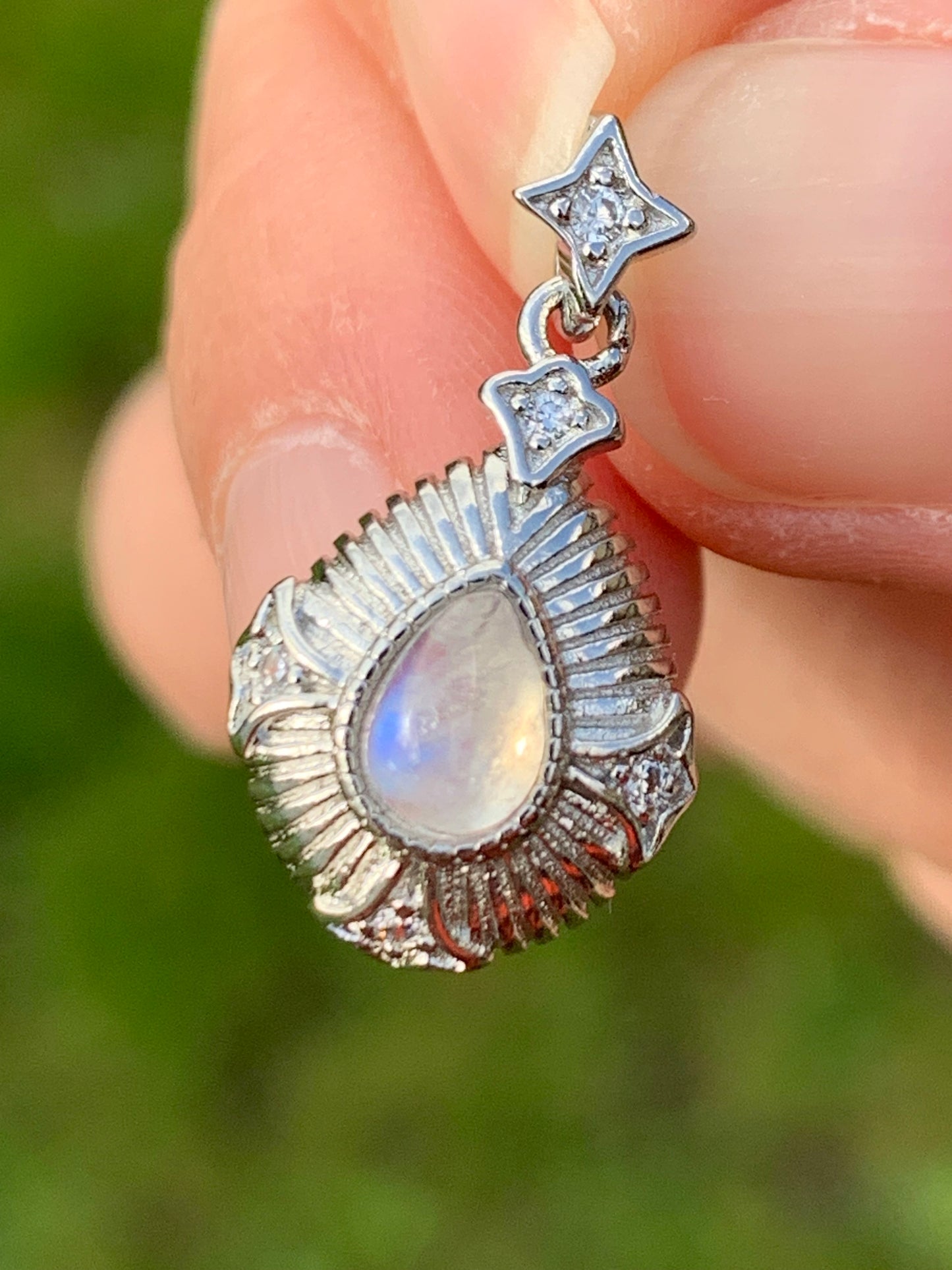 Colgante de piedra lunar