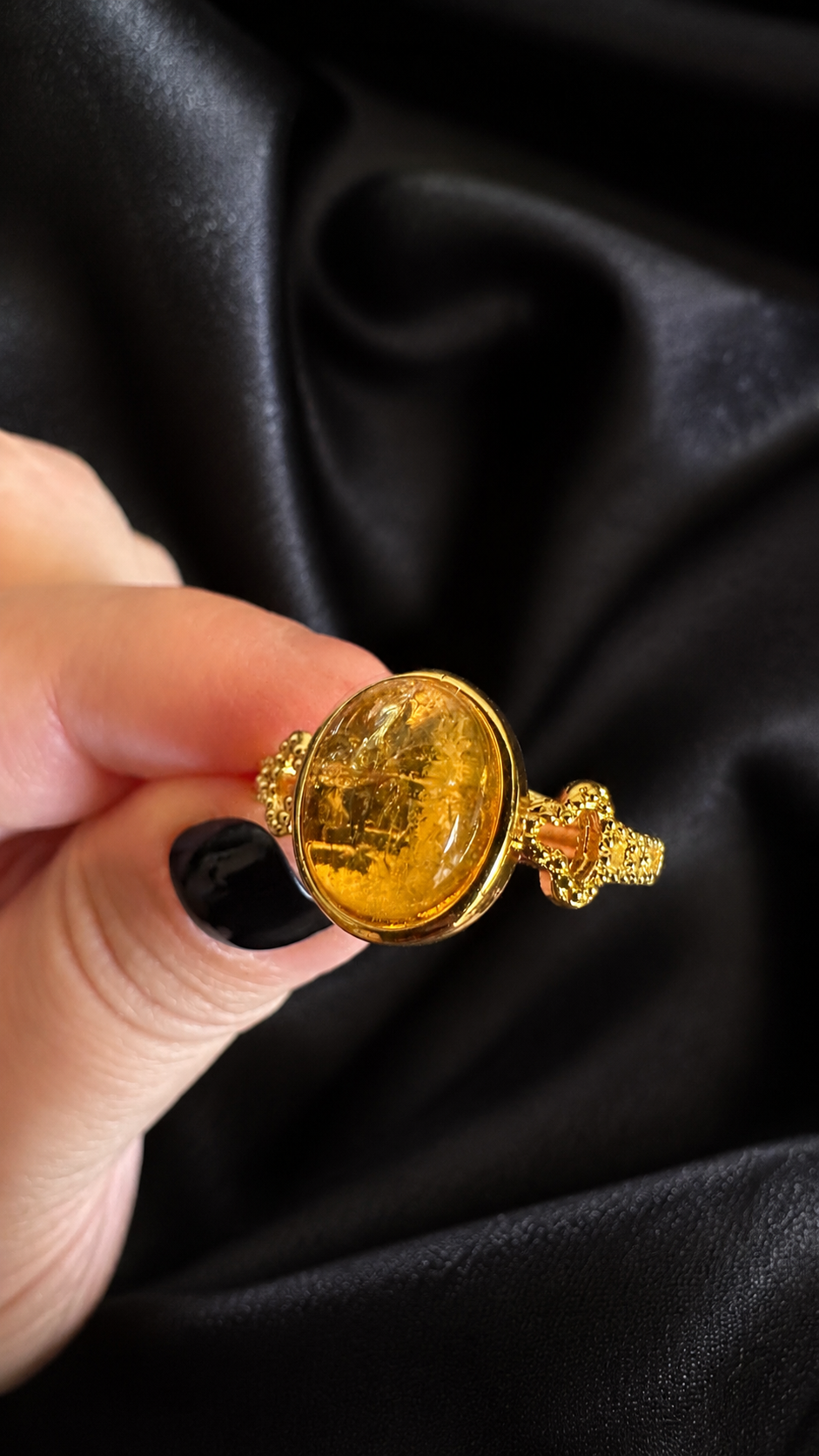 Bague citrine dorée