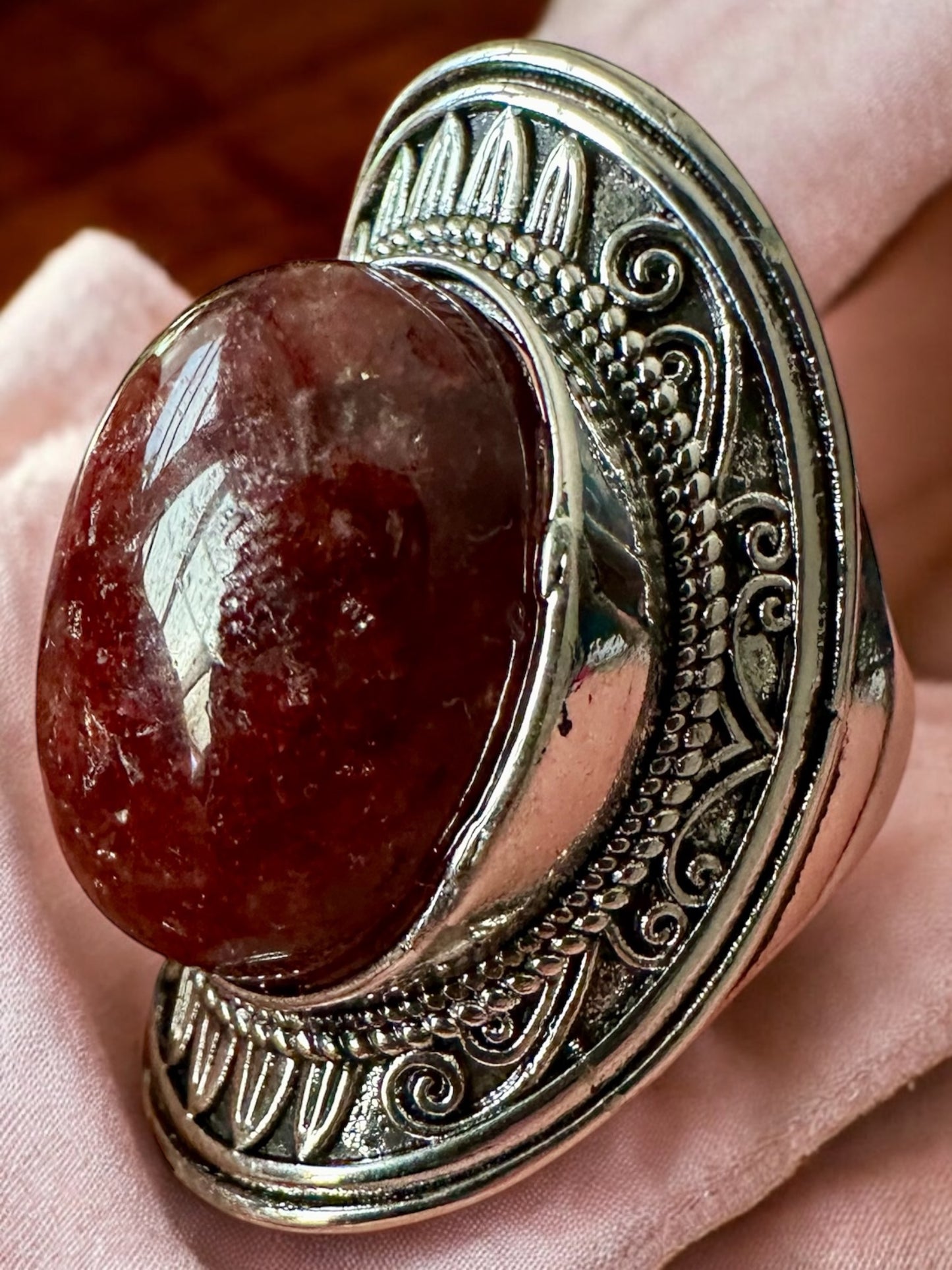 Grosse bague quartz hematoide