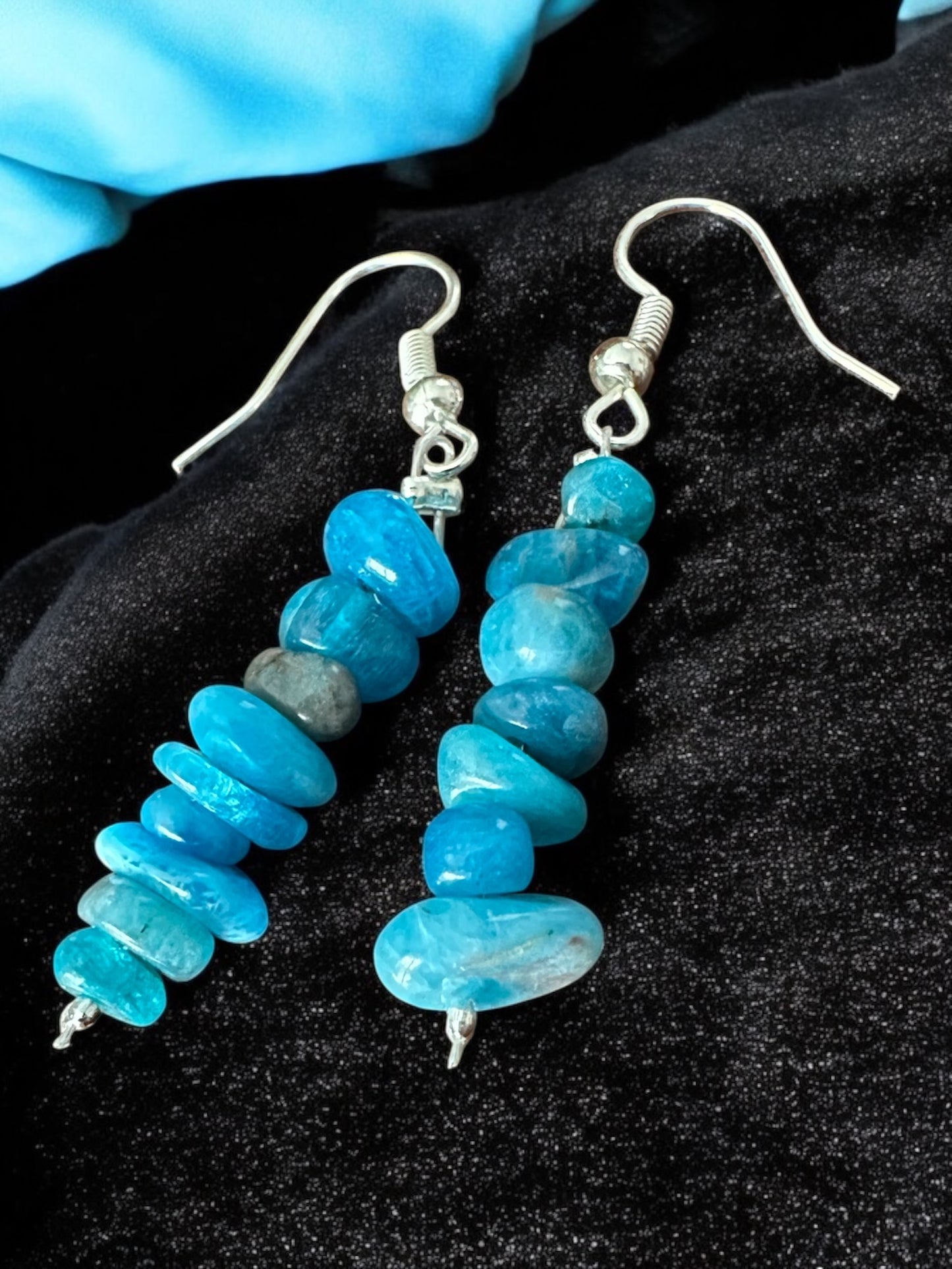 Boucles d’oreilles chips apatite