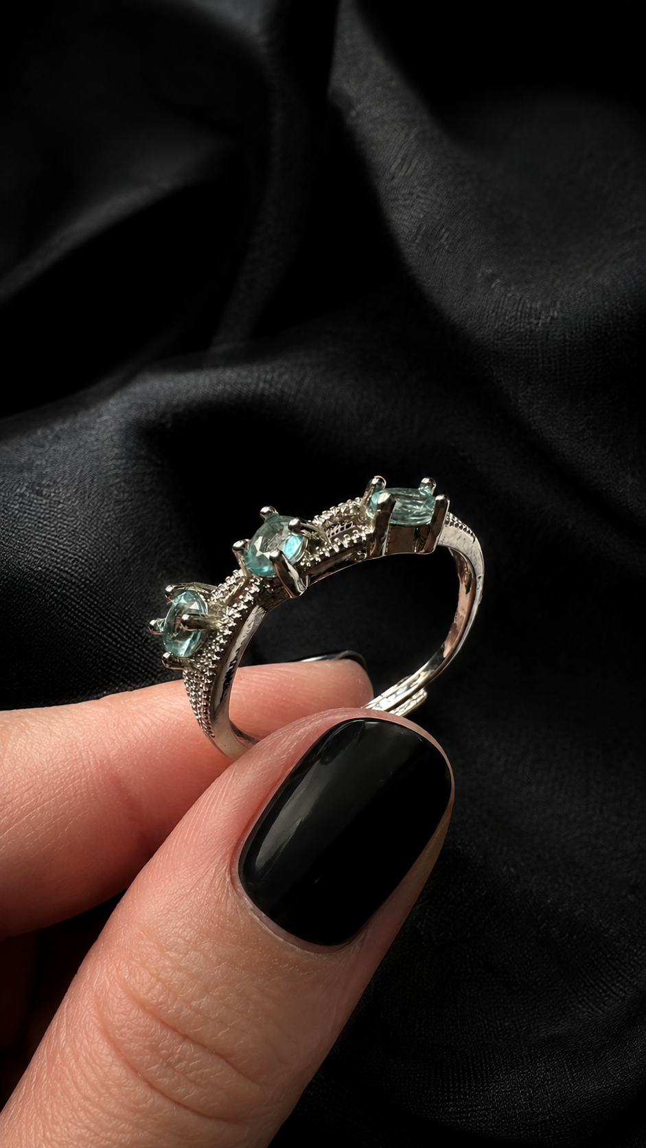 Bague en topaze bleue
