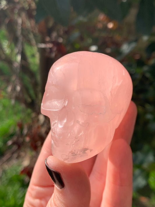 Crâne en quartz rose