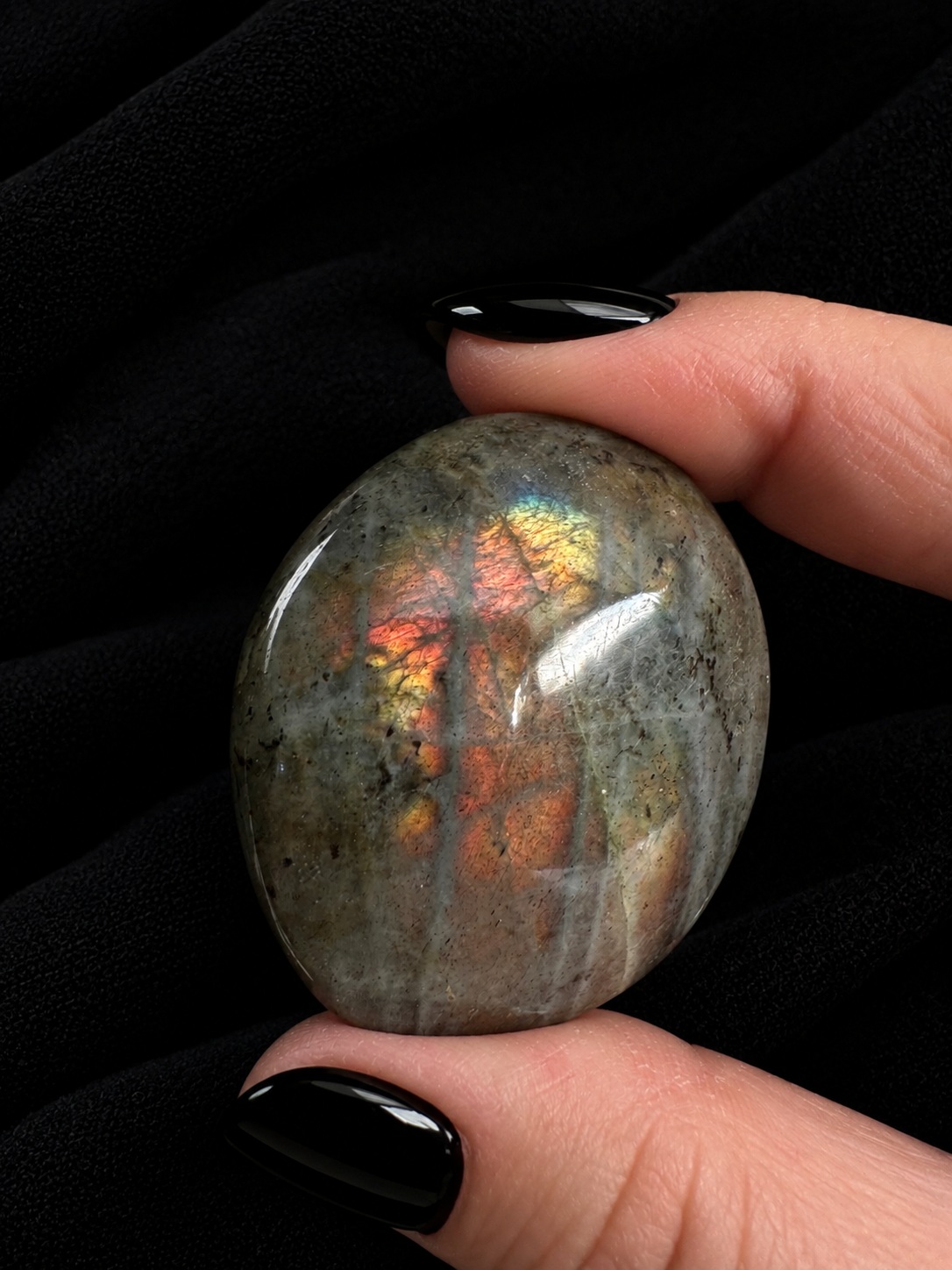 Galet labradorite / spectrolite