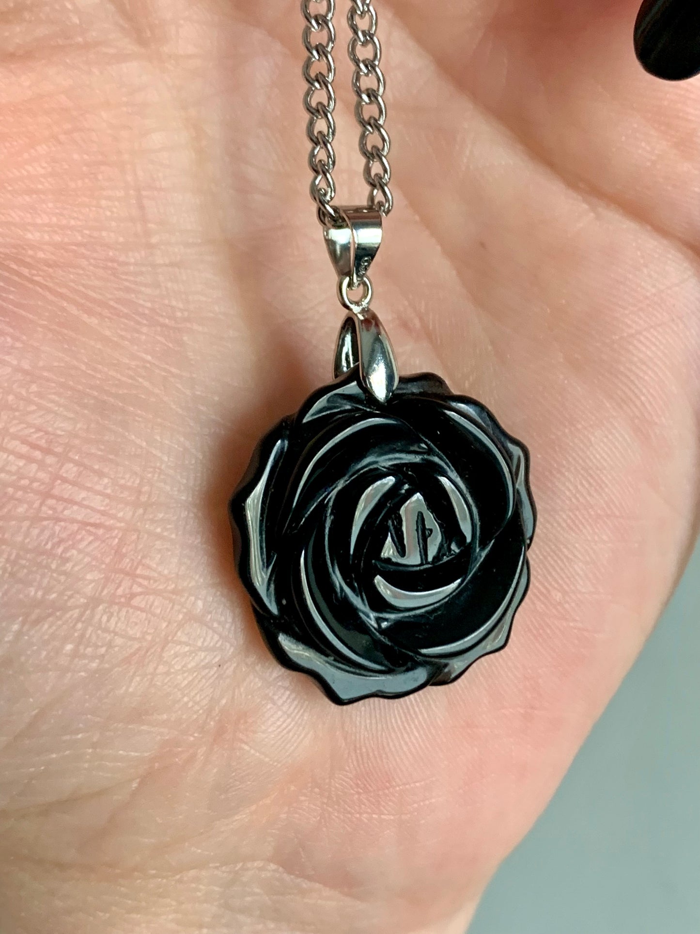 Collier fleur rose obsidienne