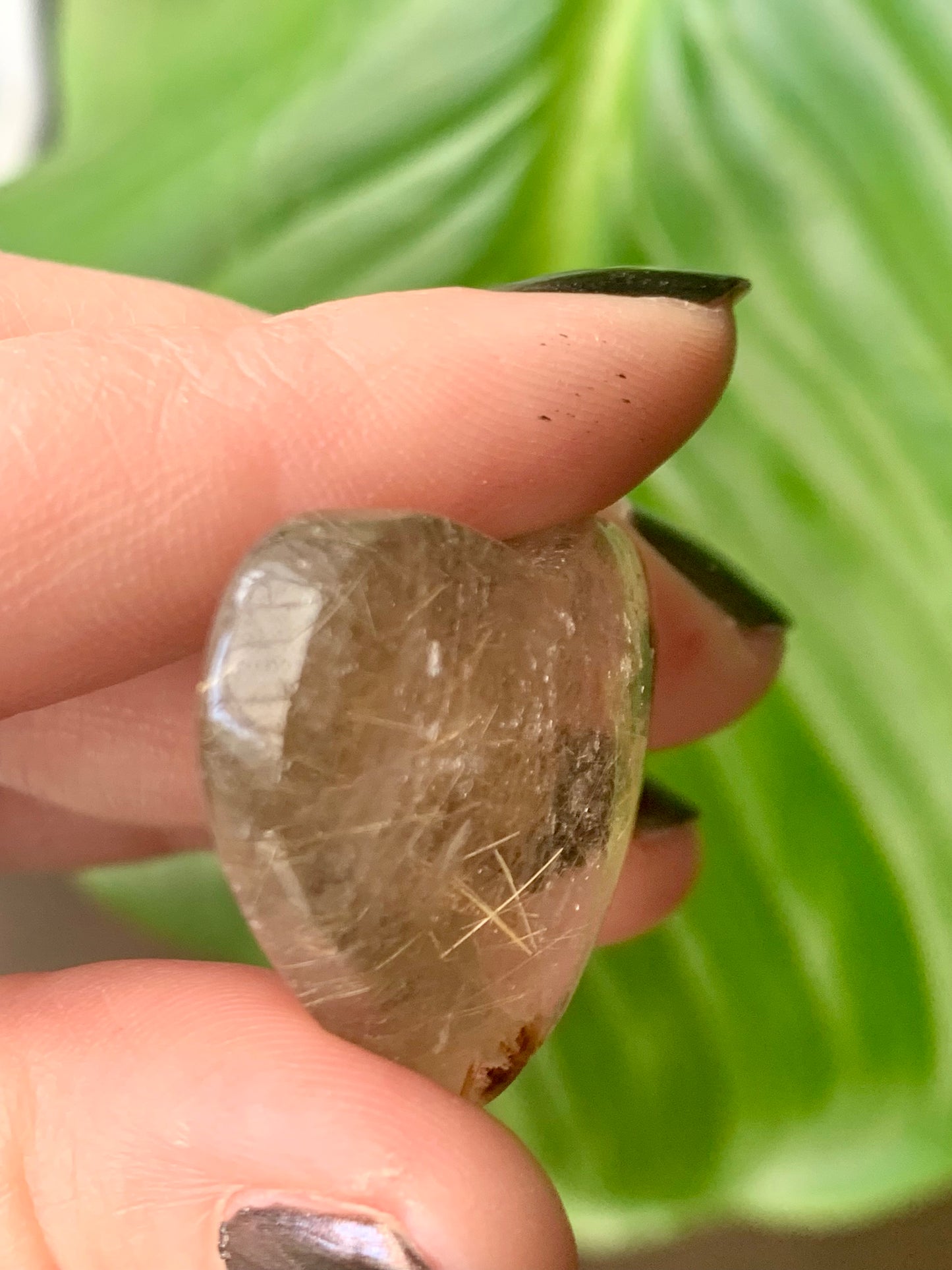 Coeur en quartz rutile doré