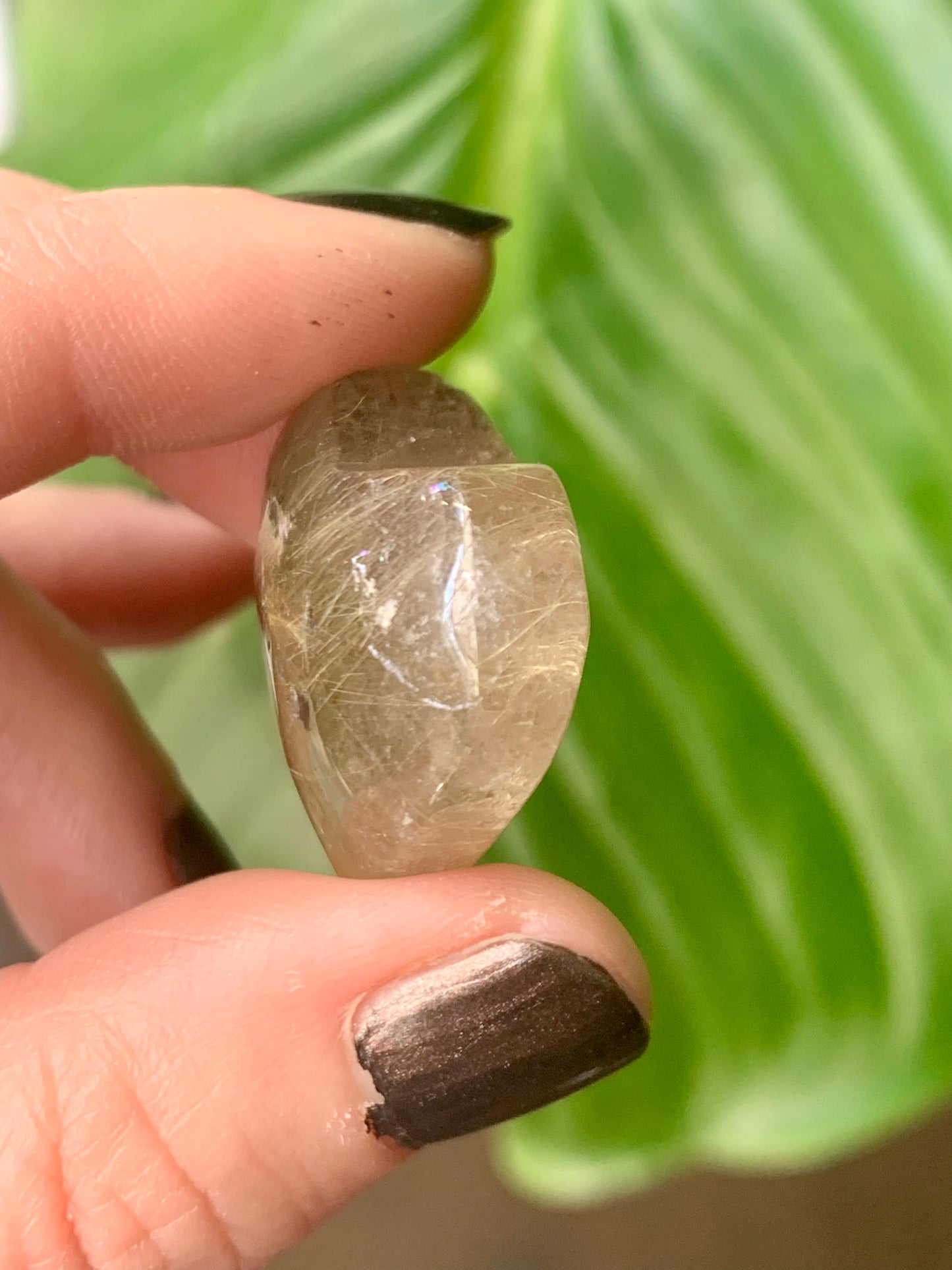 Coeur en quartz rutile doré