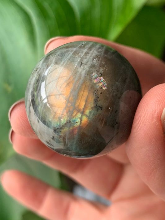 Sphere labradorite