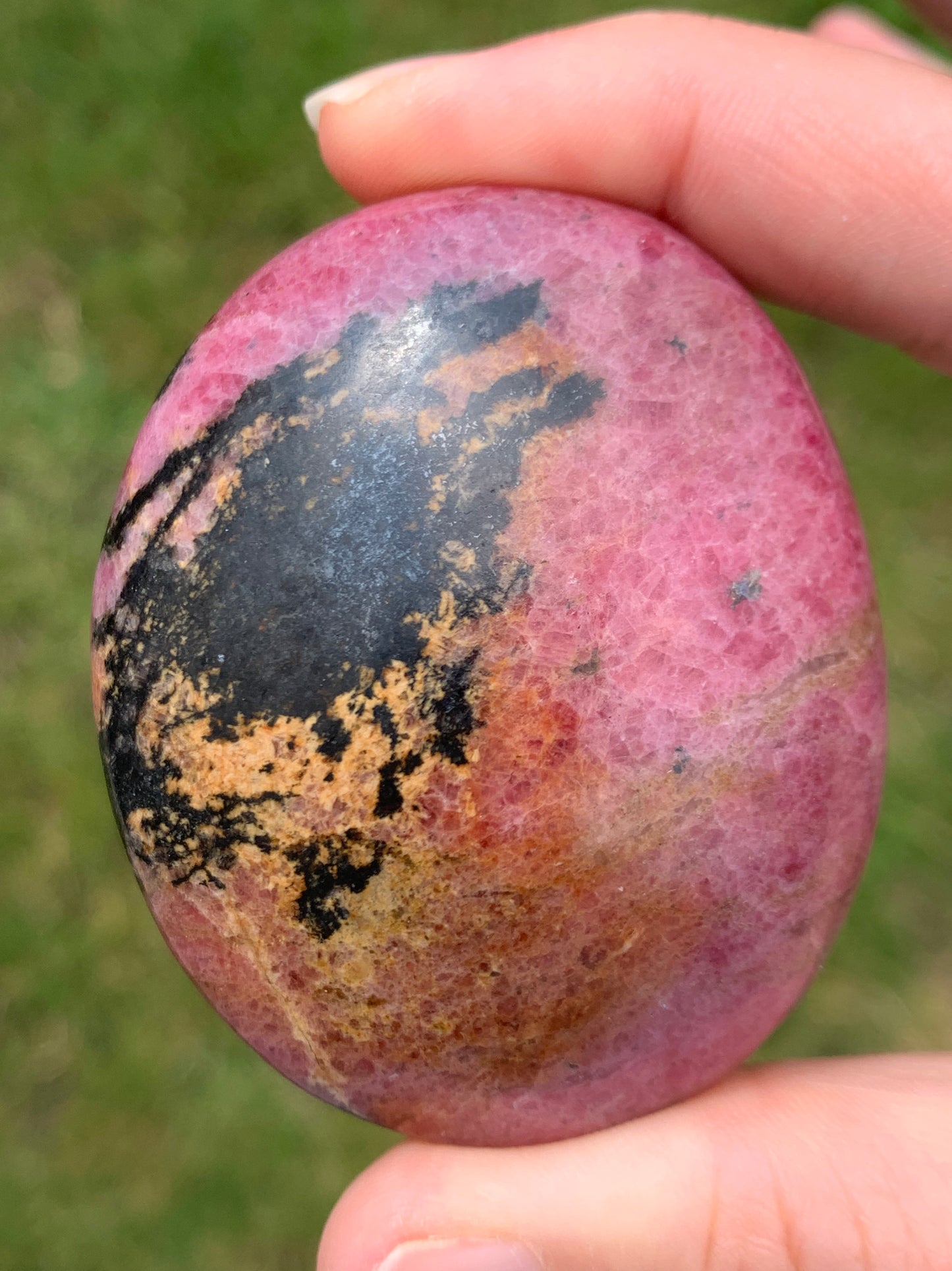 Galet Rhodonite