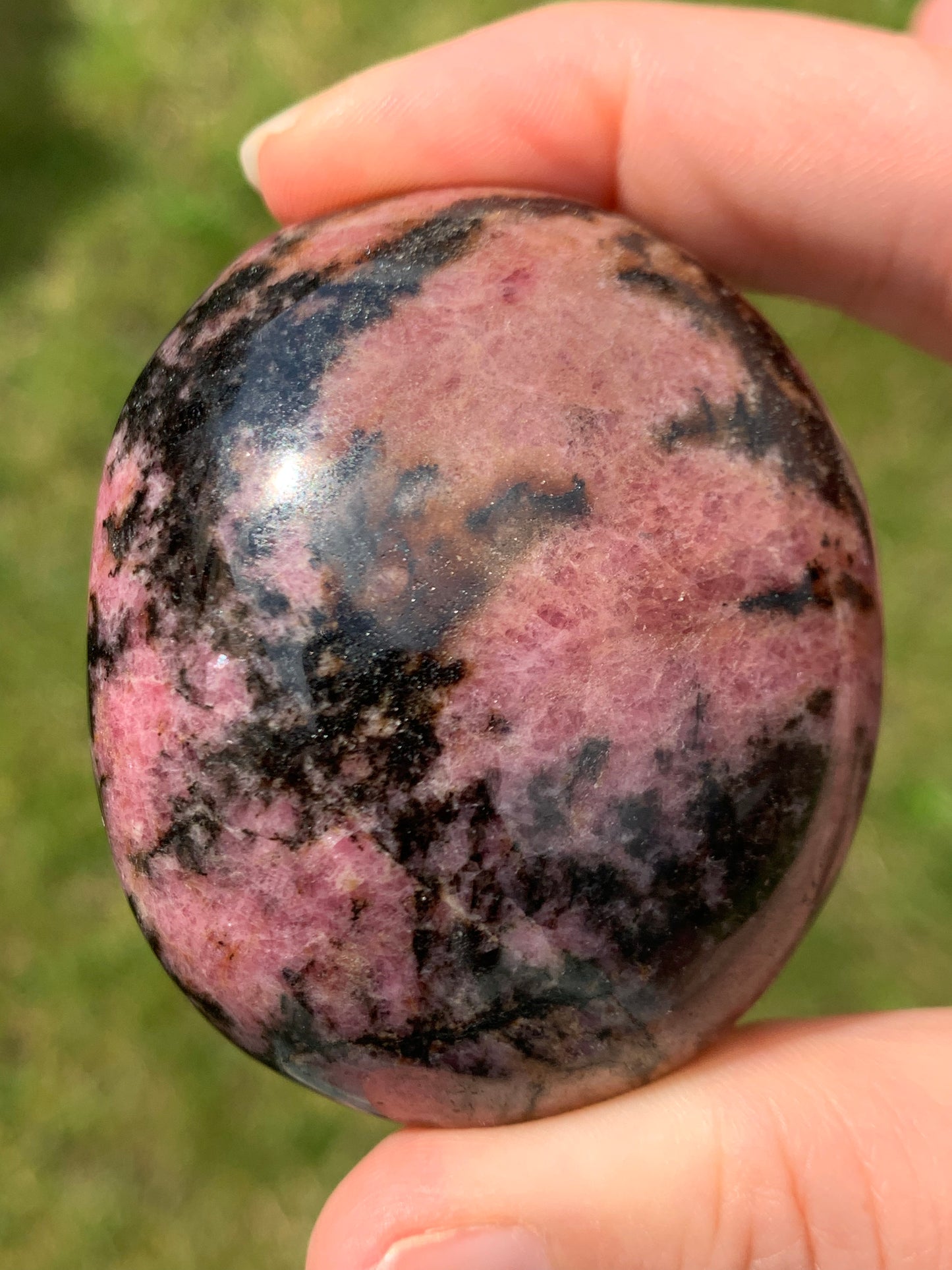 Galet Rhodonite