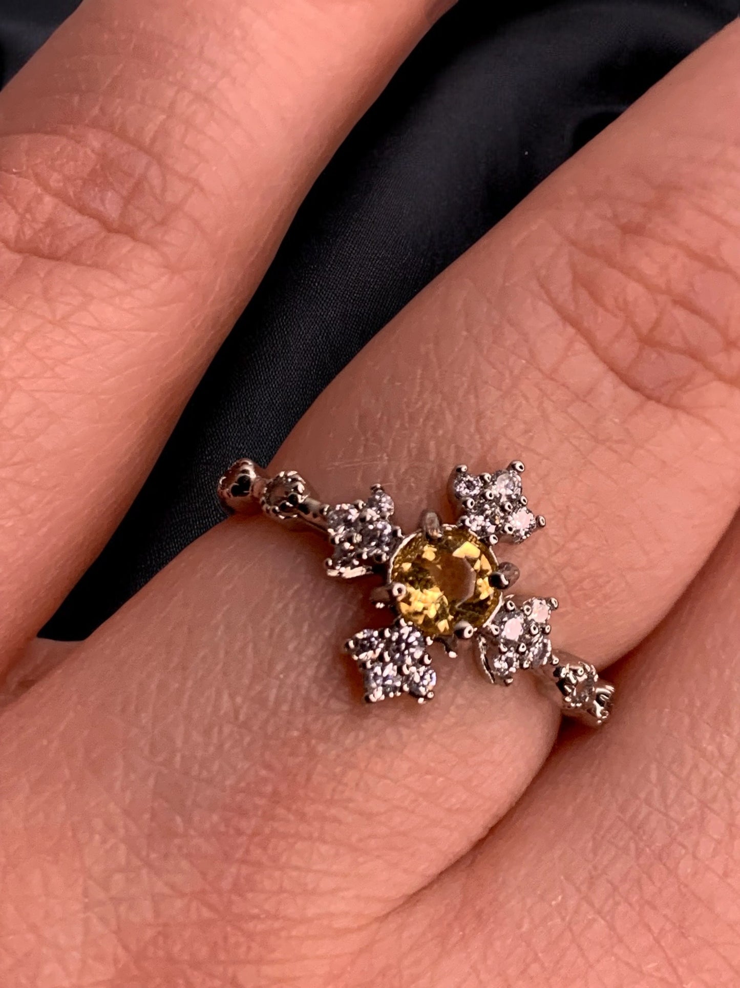 Bague croix citrine