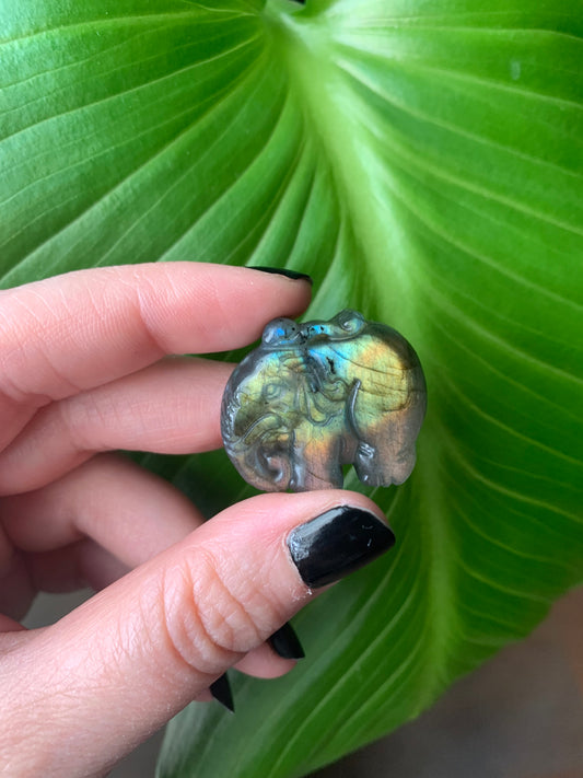 Éléphant en labradorite 1