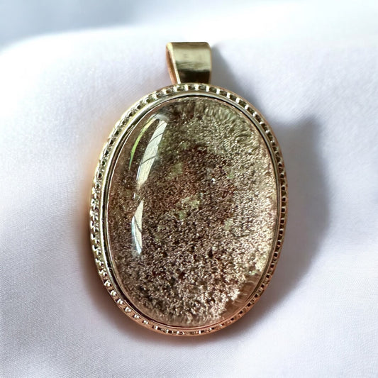 Lodolite / garden quartz pendant