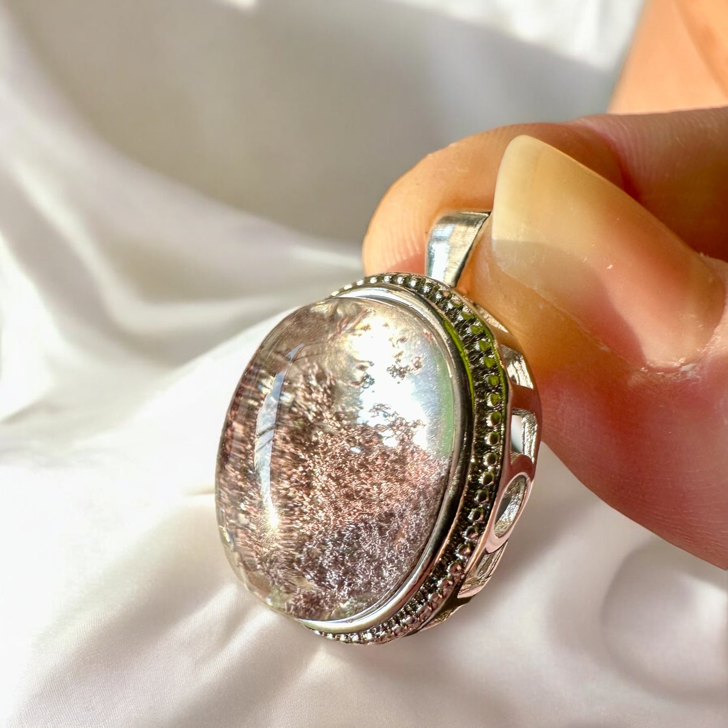 Lodolite / garden quartz pendant