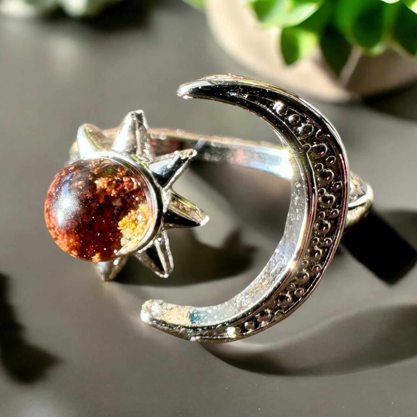 Garden quartz / lodolite ring