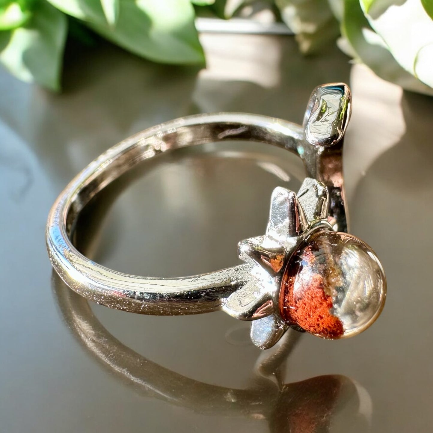 Garden quartz / lodolite ring