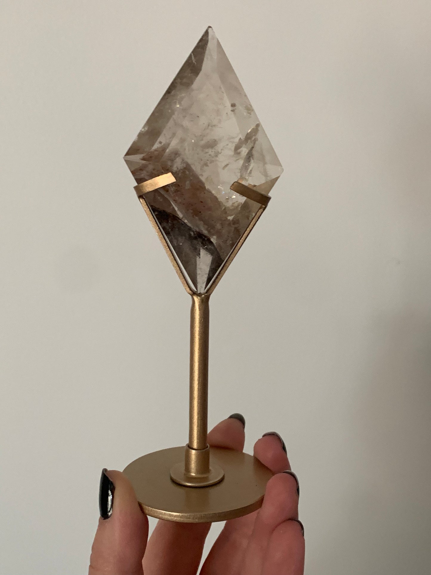 Quartz fumé + Lodolite sur socle