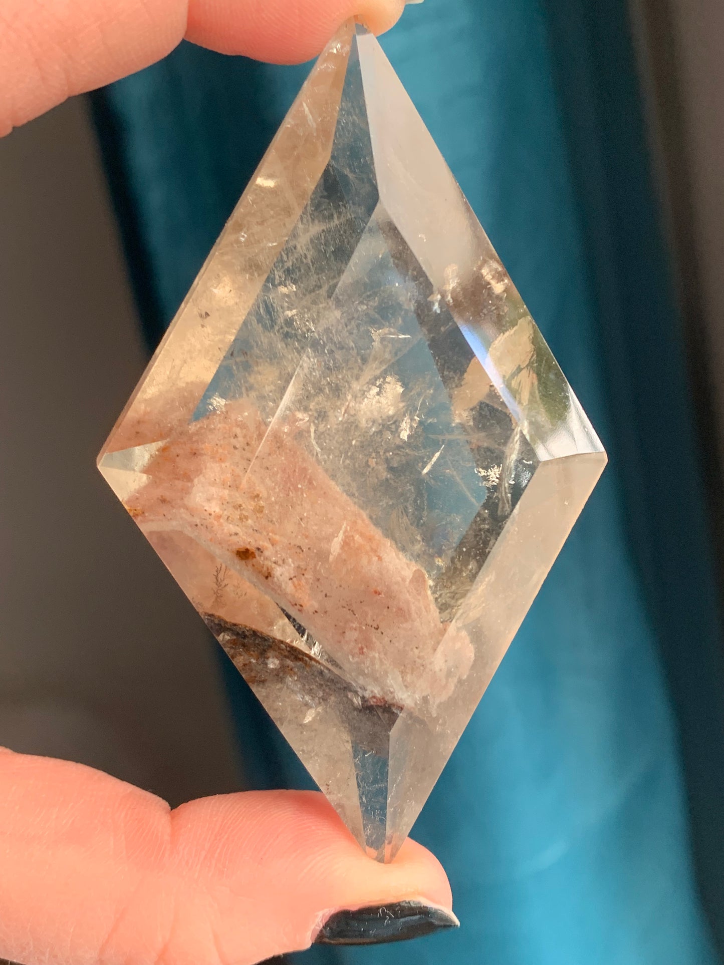 Quartz fumé + Lodolite sur socle