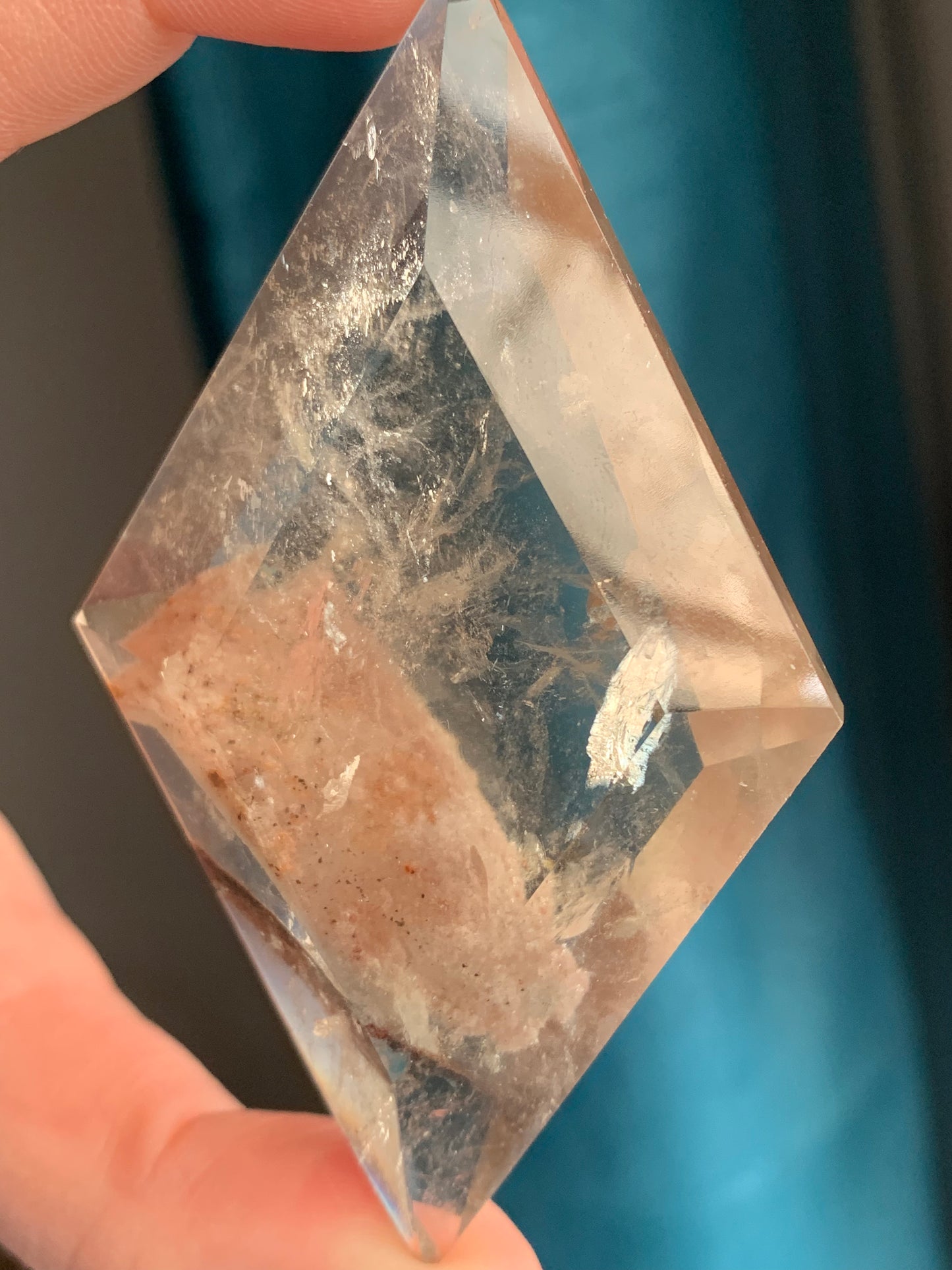 Quartz fumé + Lodolite sur socle