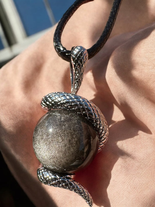 Pendentif serpent obsidienne argenté