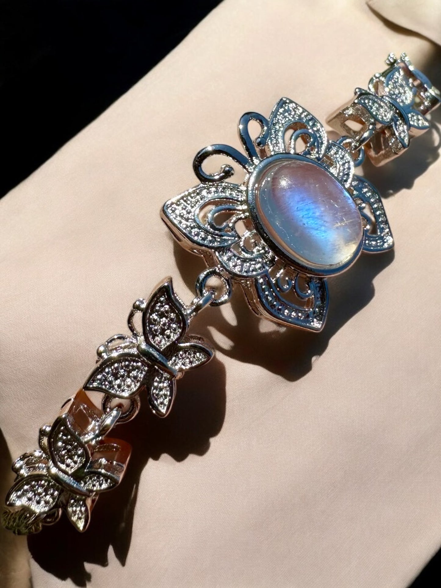 Bracelet papillon pierre de lune