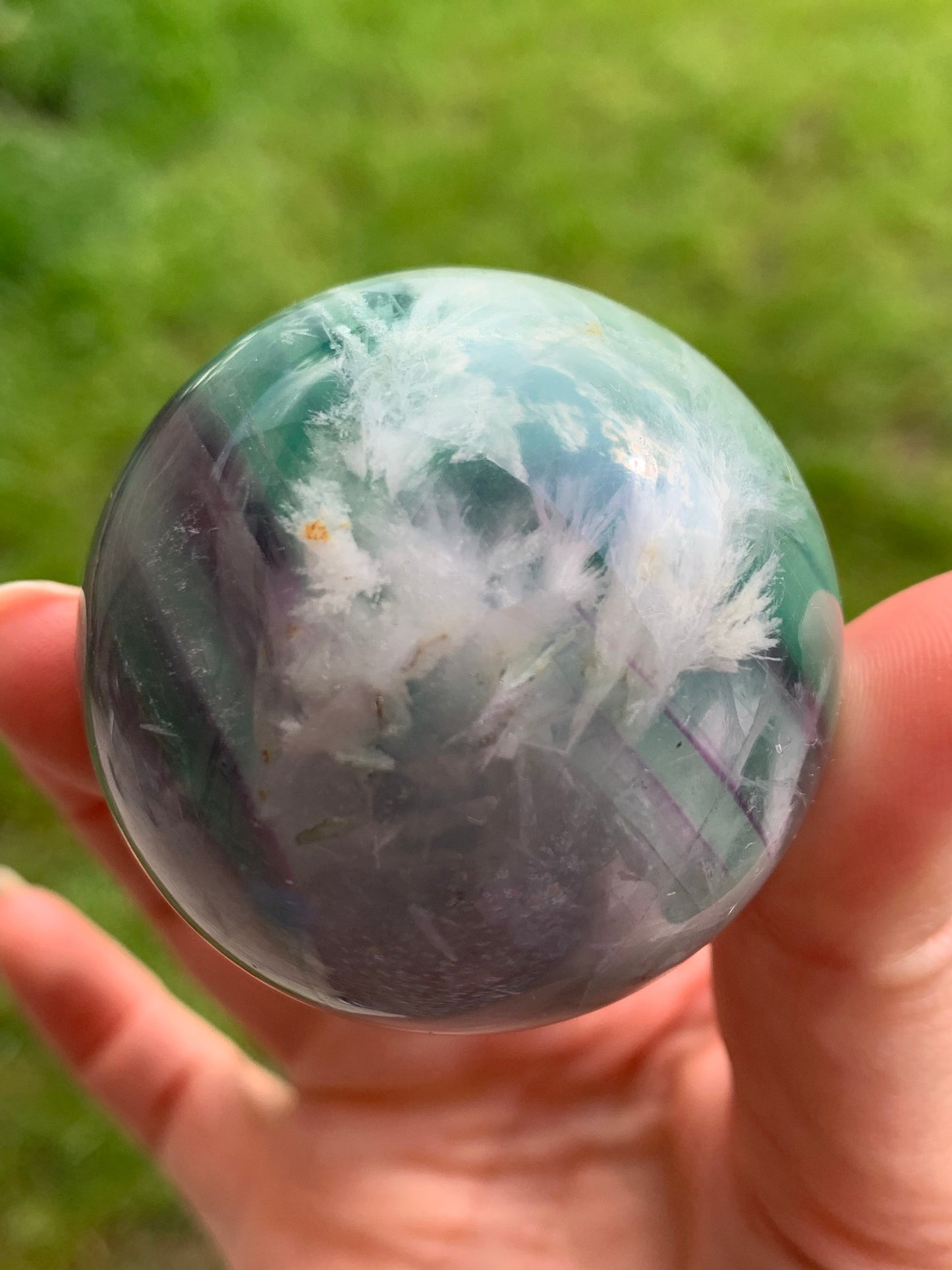 Sphere fluorite neige / plume 1